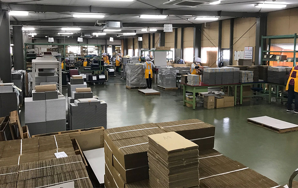 エシカルな紙製品を生産するミヤザワの工場